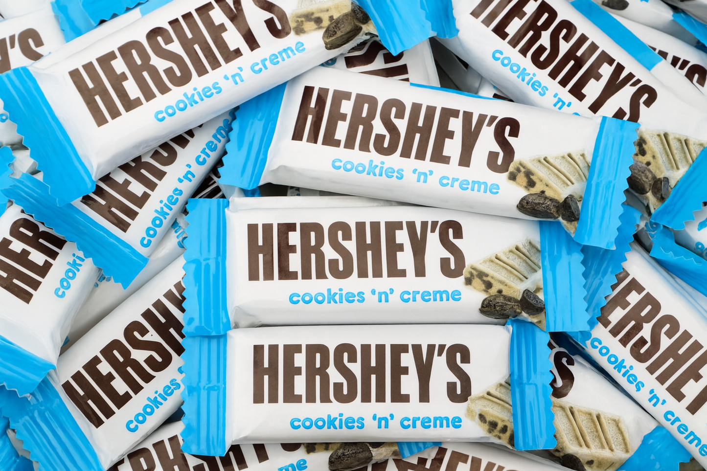 Hershey’s Cookies ‘n’ Creme Candy Bars